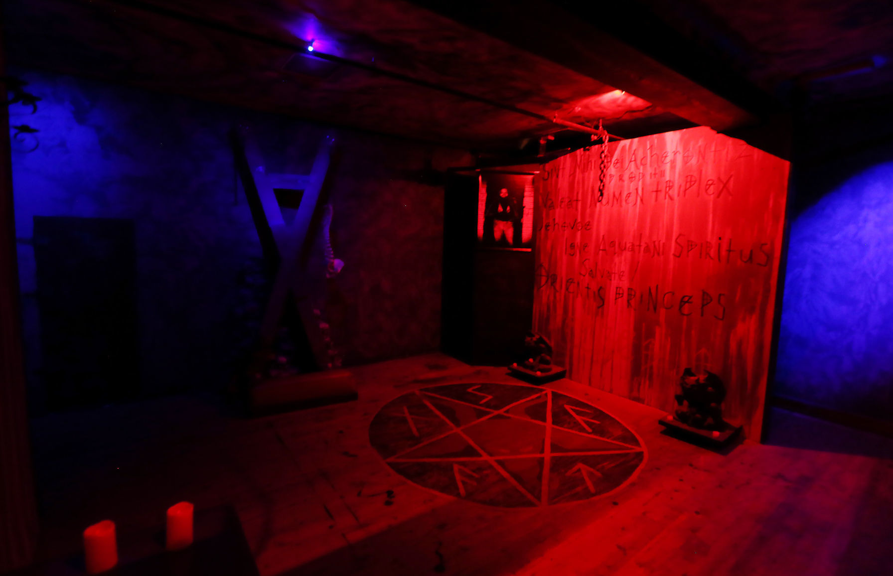 102118-Haunted-045